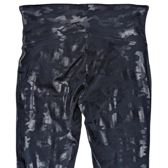 Spanx Medium Black Camo High Waist Ankle Cropped Leggings - Picture 6 of 9
